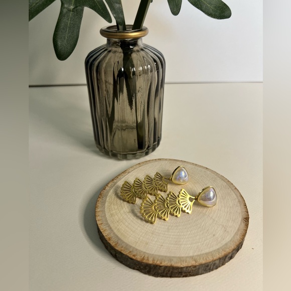 Art Nouveau Flower & Pearl Drop Earrings - Elegant Floral Gold Earrings - Picture 3 of 9